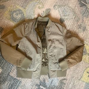 Lululemon non stop bomber 6